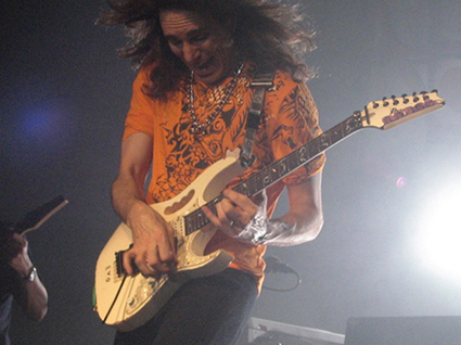 steve vai cincinnati real illusion reflections tour