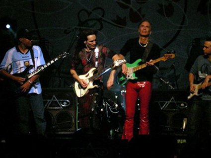 stevevai.it - Steve Vai - New York - Real Illusions Reflections Tour