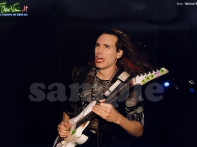 Steve Vai Vienna Alive in an ultra World Tour