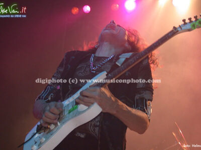 Steve Vai Vienna Alive in an ultra World Tour