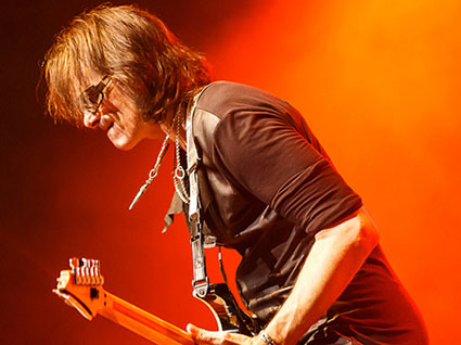stevevai.it - steve vai linz the story of light tour