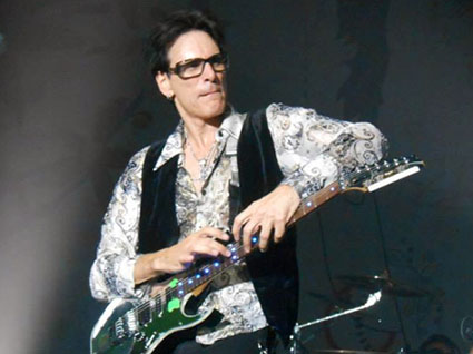 steve vai Saint Julien en Genevois the story of light tour