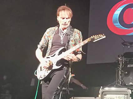 Steve Vai Parigi Inviolate Tour 2022